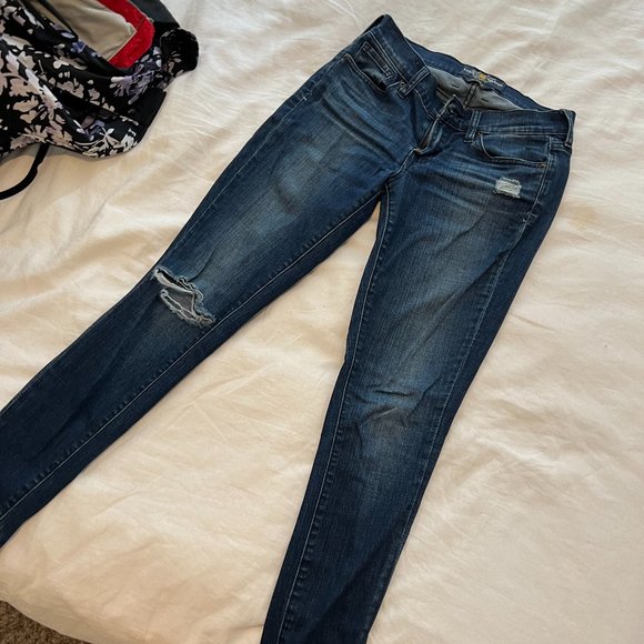 Lucky Brand Charlie Super Skinny Distressed Jeans - Picture 1 of 4